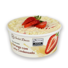 morango com leite condesando destaque